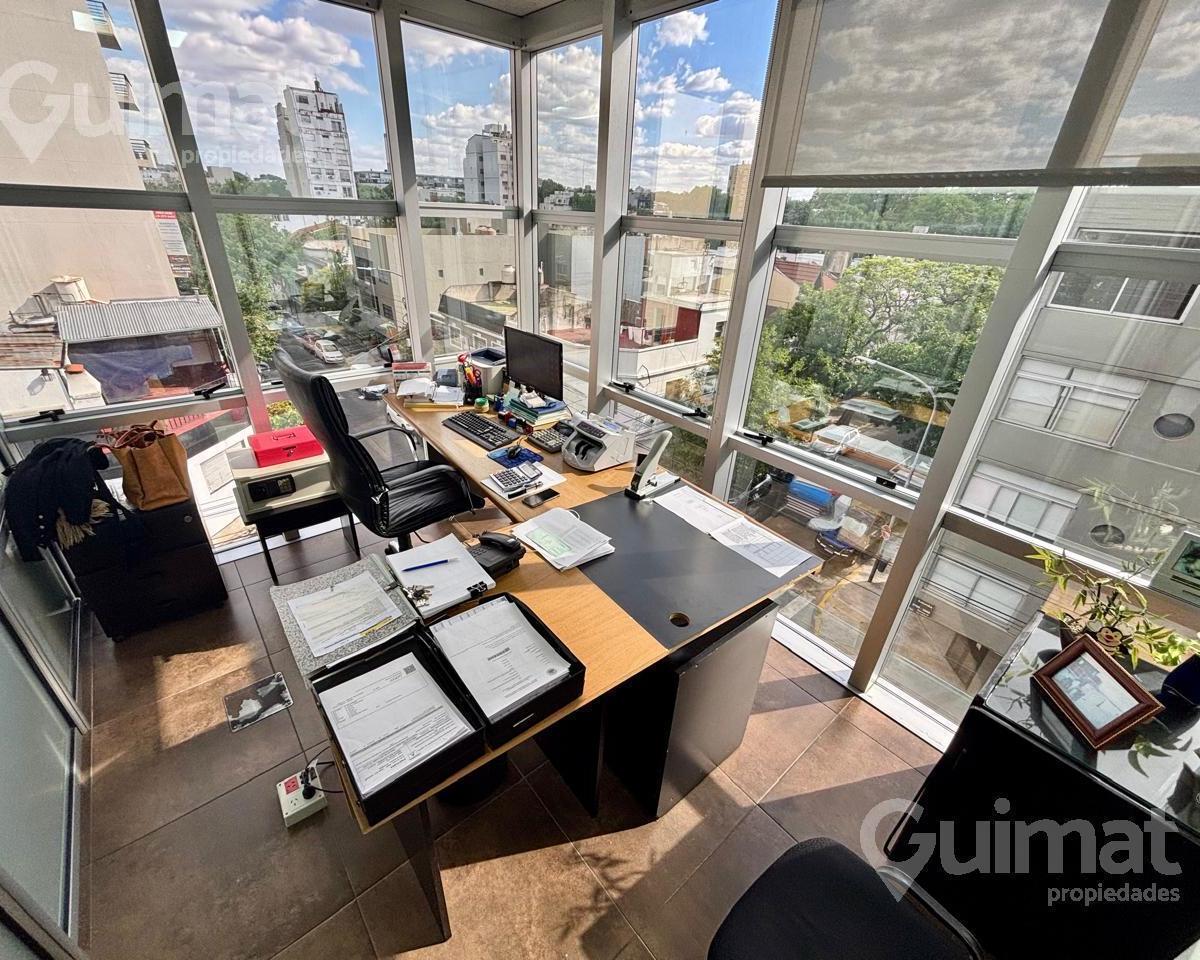Excelente Edificio de Oficinas en Venta en Saavedra – 5 Pisos Sótano 2