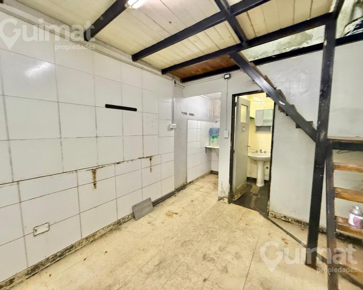 259 m². Oportunidad! 2 Locales Comerciales Más PH en Block, Av San Martín 2500 - Sin Expensas 2