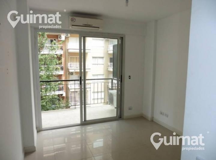 EXCELENTE 2 AMBIENTES AL FRENTE CON BALCON EN VILLA URQUIZA, EDIFICIO CON PISCINA Y PARILLA 5