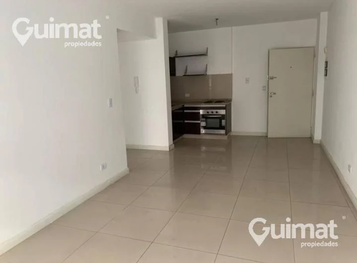 EXCELENTE 2 AMBIENTES AL FRENTE CON BALCON EN VILLA URQUIZA, EDIFICIO CON PISCINA Y PARILLA 4