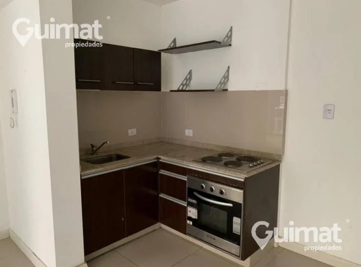 EXCELENTE 2 AMBIENTES AL FRENTE CON BALCON EN VILLA URQUIZA, EDIFICIO CON PISCINA Y PARILLA 5