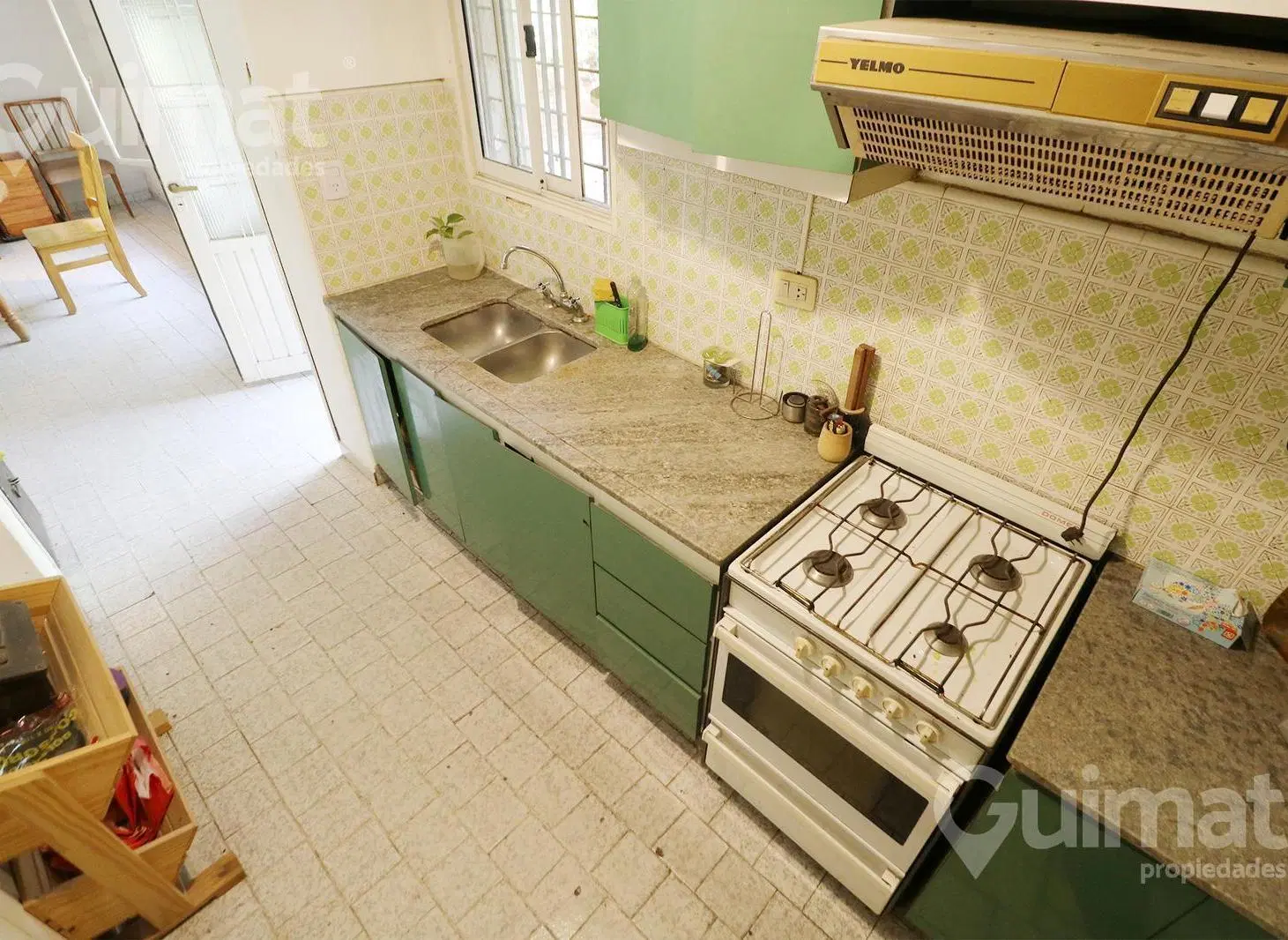 Casa en venta - 178m2 - potencial de ampliacion - Flores 4