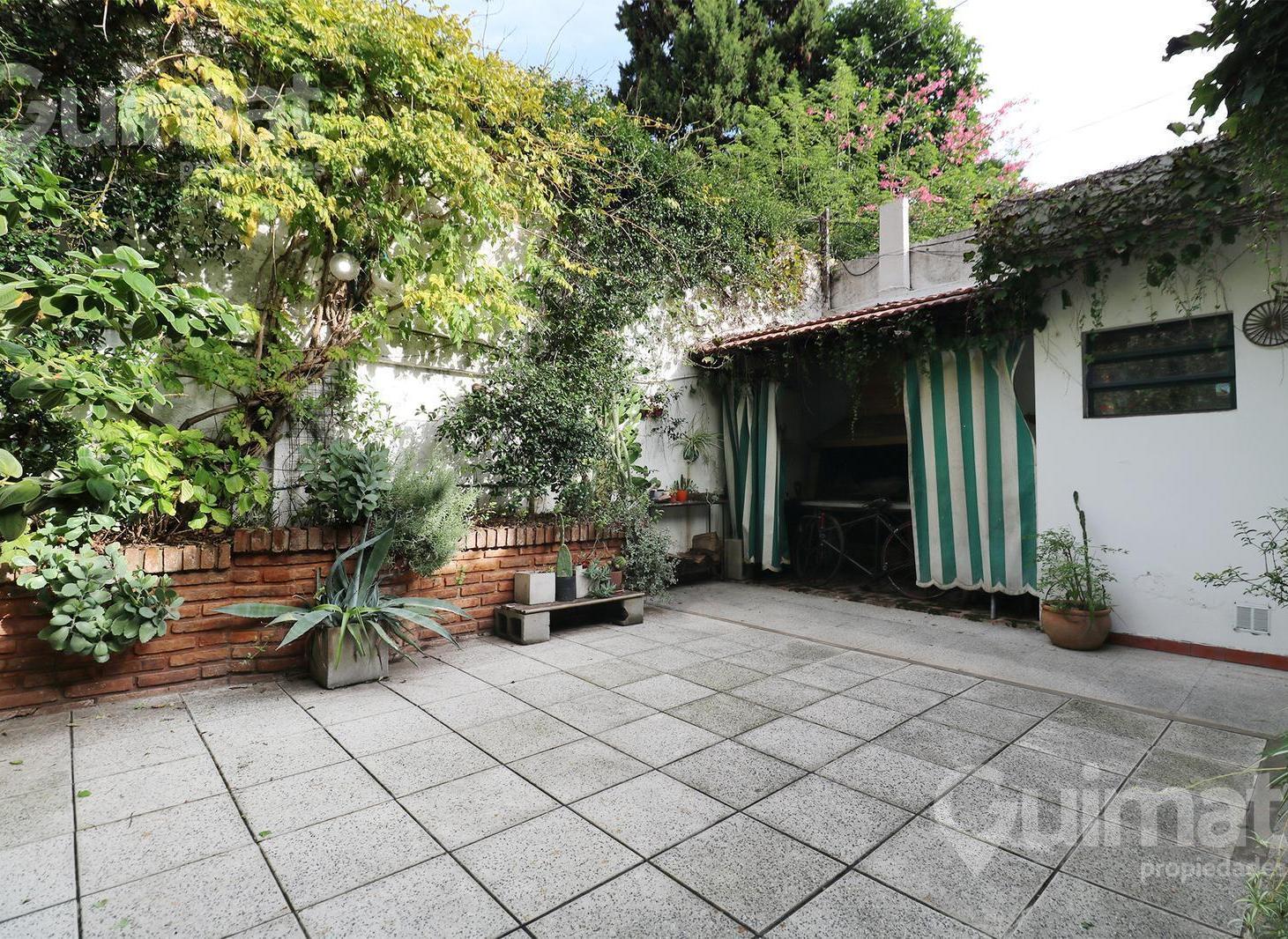 Foto de Casa en venta - 178m2 - potencial de ampliacion - Flores, imagen 5