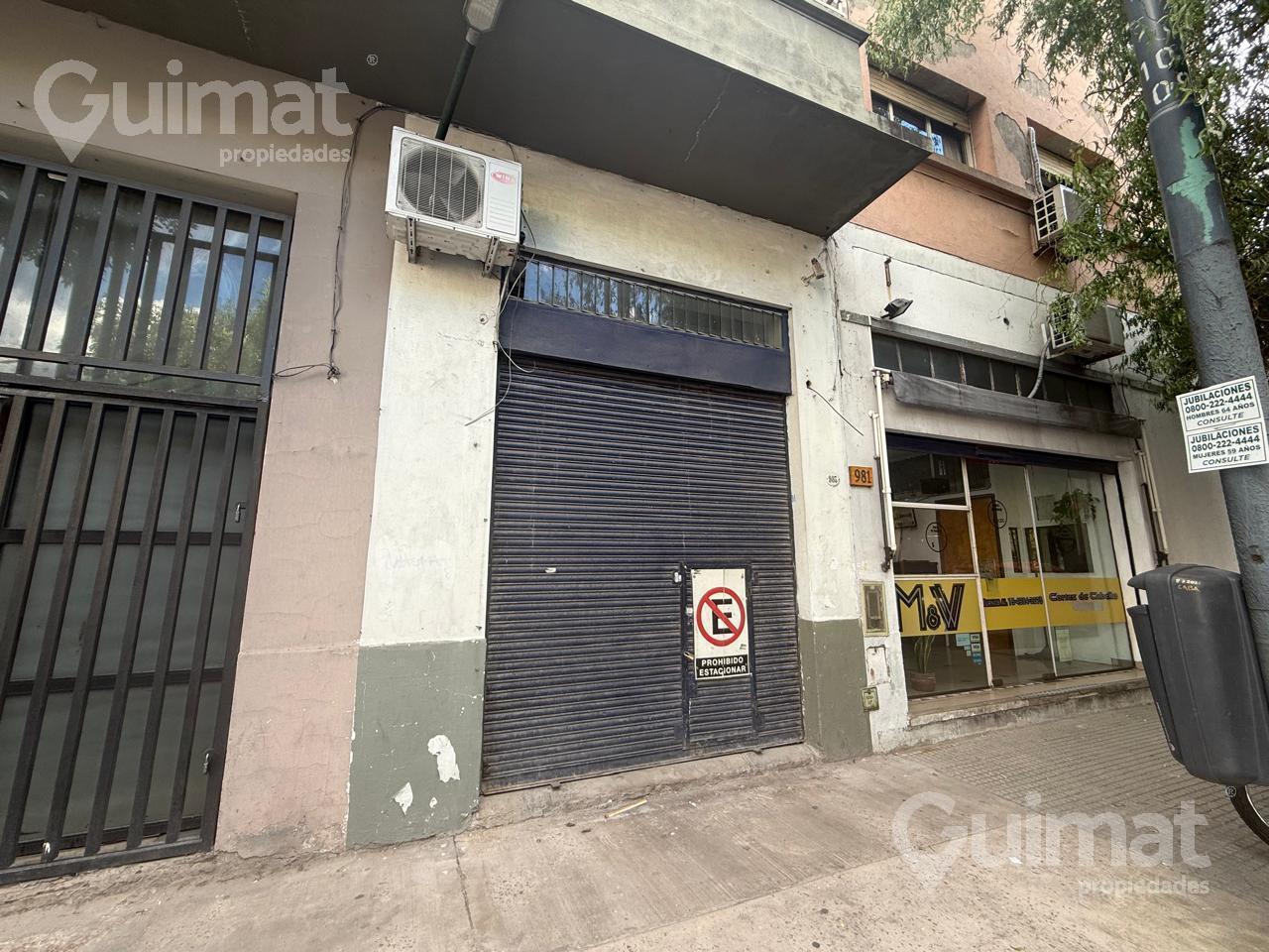 Local/Deposito en Parque Chacabuco 20 metros