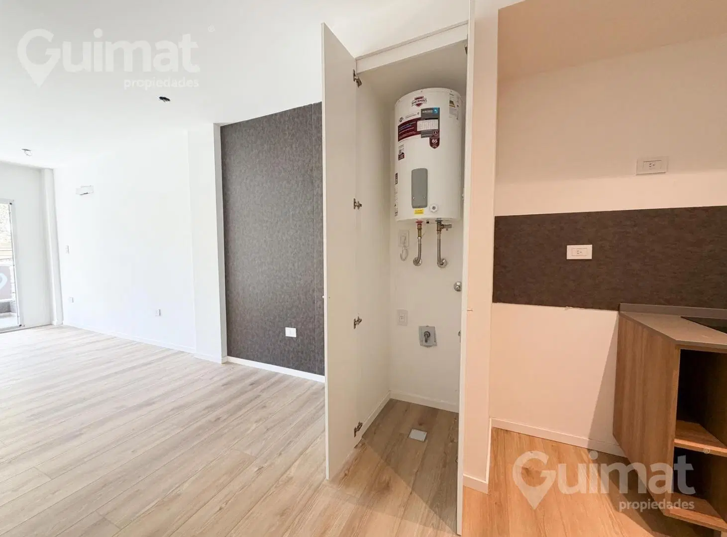 1 Ambiente a Estrenar al Frente con Balcón y Vista Abierta en Villa Urquiza 3