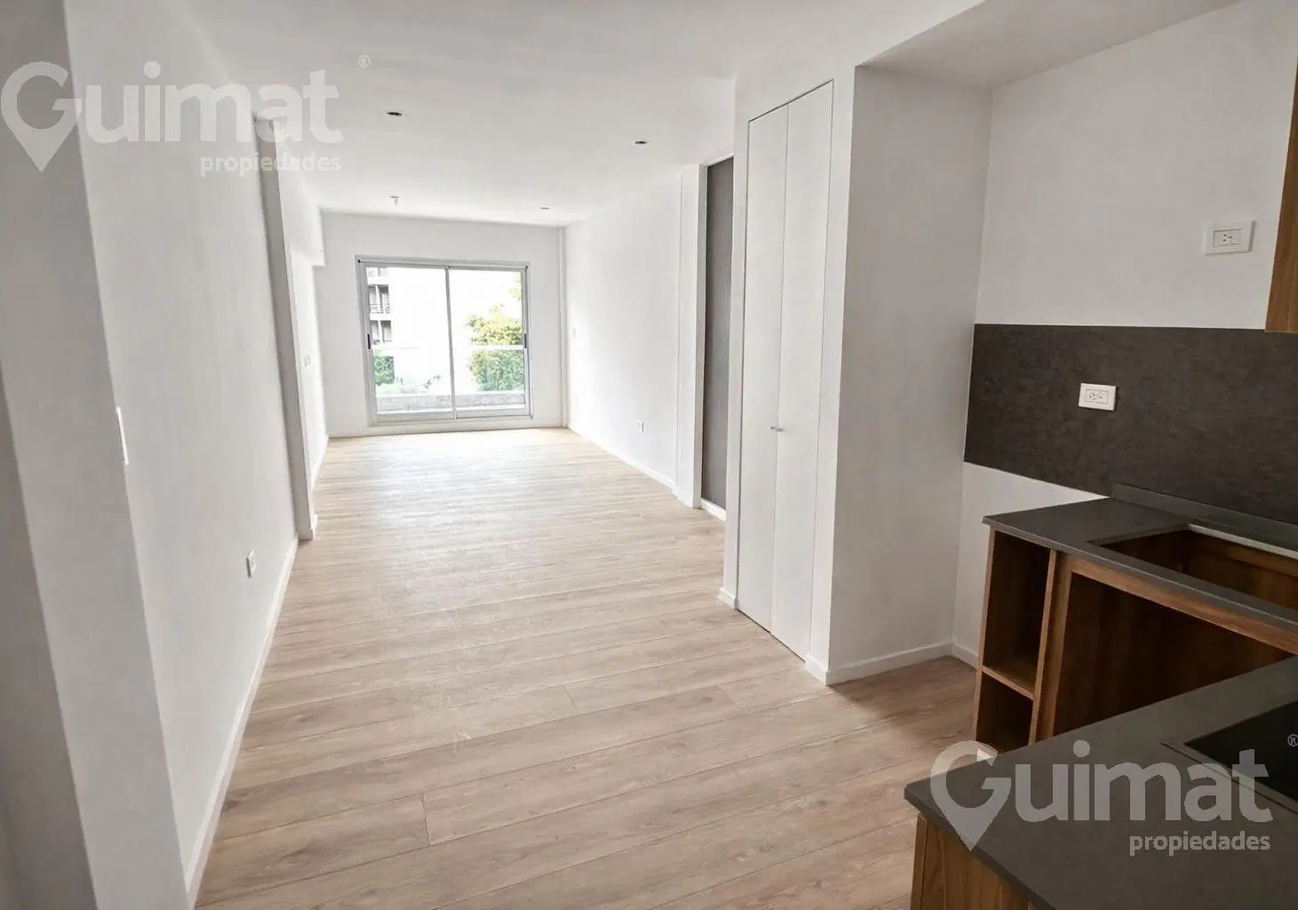 1 Ambiente a Estrenar al Frente con Balcón y Vista Abierta en Villa Urquiza 5