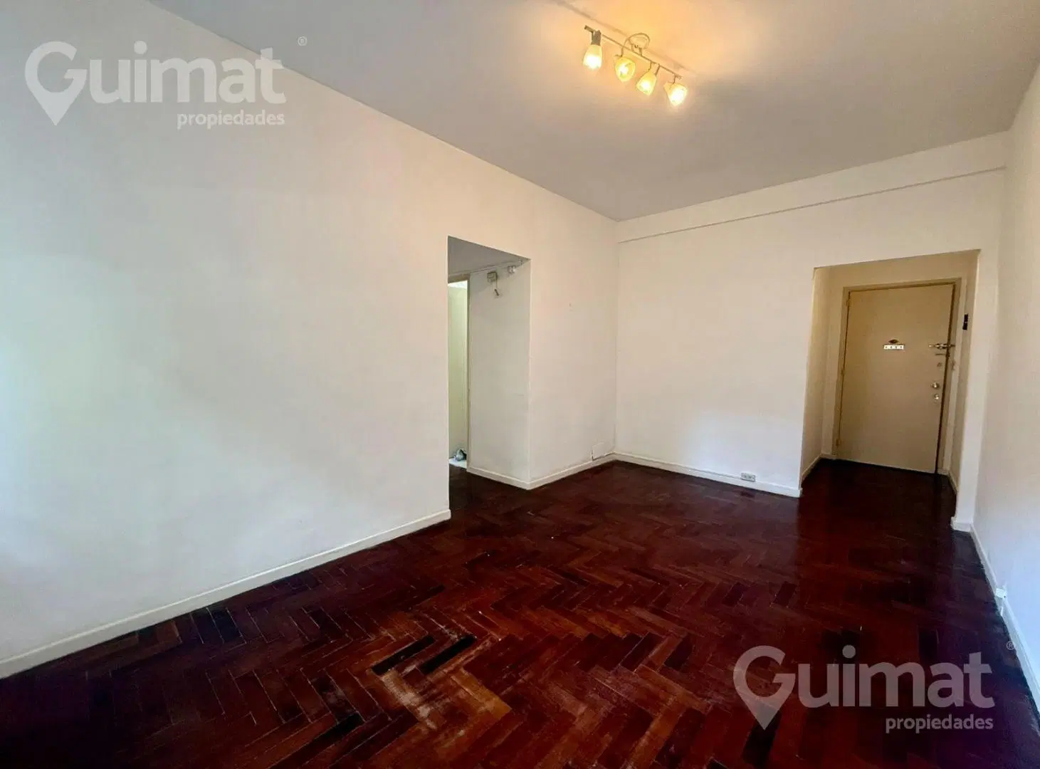 Departamento segundo piso por escalera al frente, 42 metros totales 4