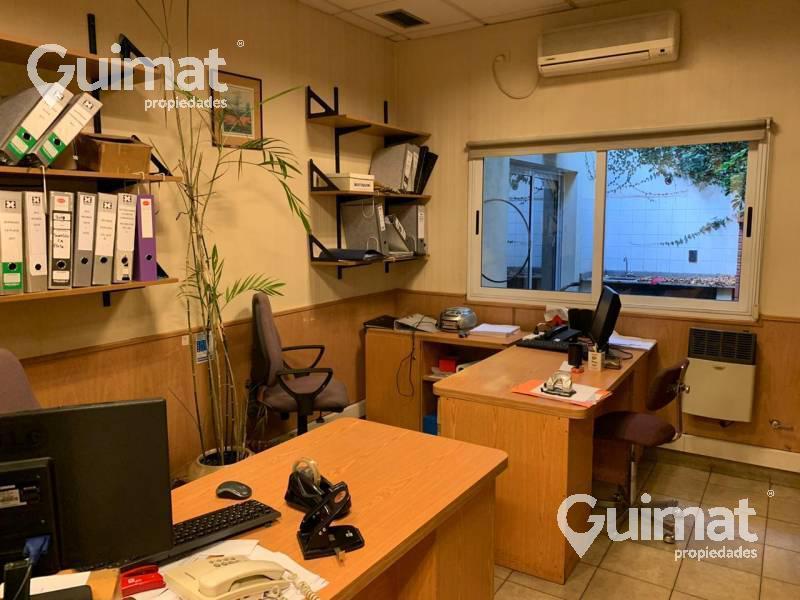 Foto de EXCELENTE CASA CON DESTINO COMERCIAL, LOTE PROPIO, imagen 4