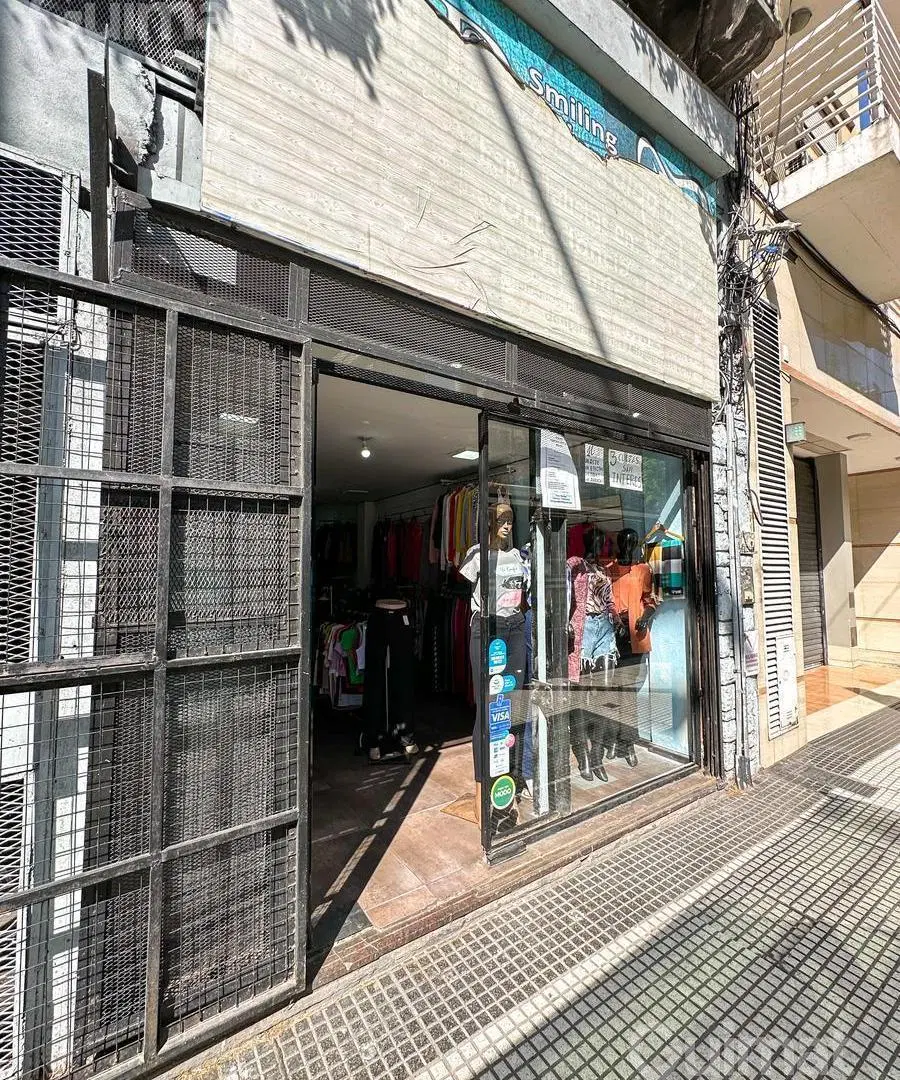 EXCELENTE LOCAL!  ENTRE RIOS 1100 8