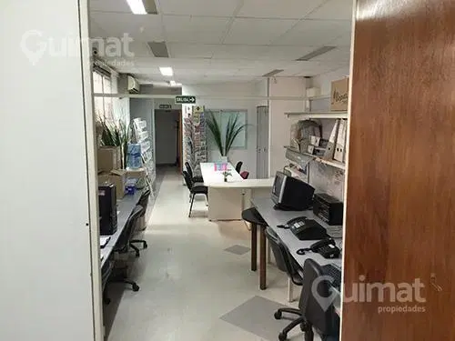 ALMAGRO -Amplia casa para remodelar u otros destinos exc ubicación y conectividad 2