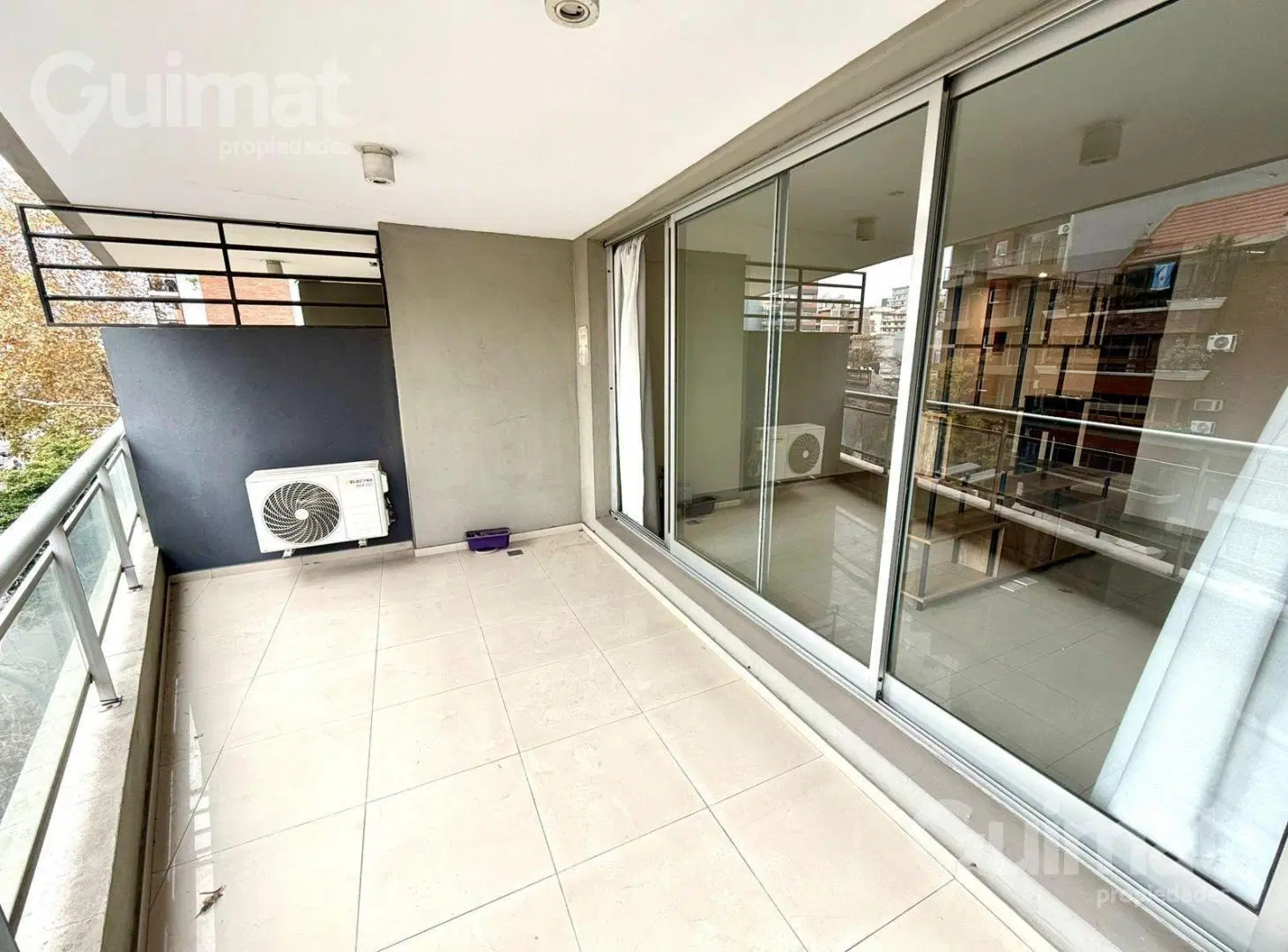 Monoambiente al frente con AMPLIO balcon. Excelente ubicacion! Alberdi y Curapaligue! 4