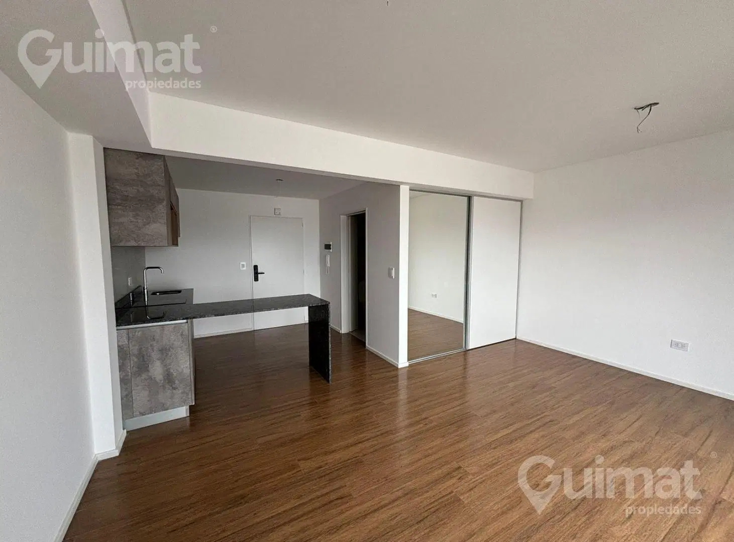 1 Amb c/ balcon - Piso alto - Amenities - Corrientes 3400 3
