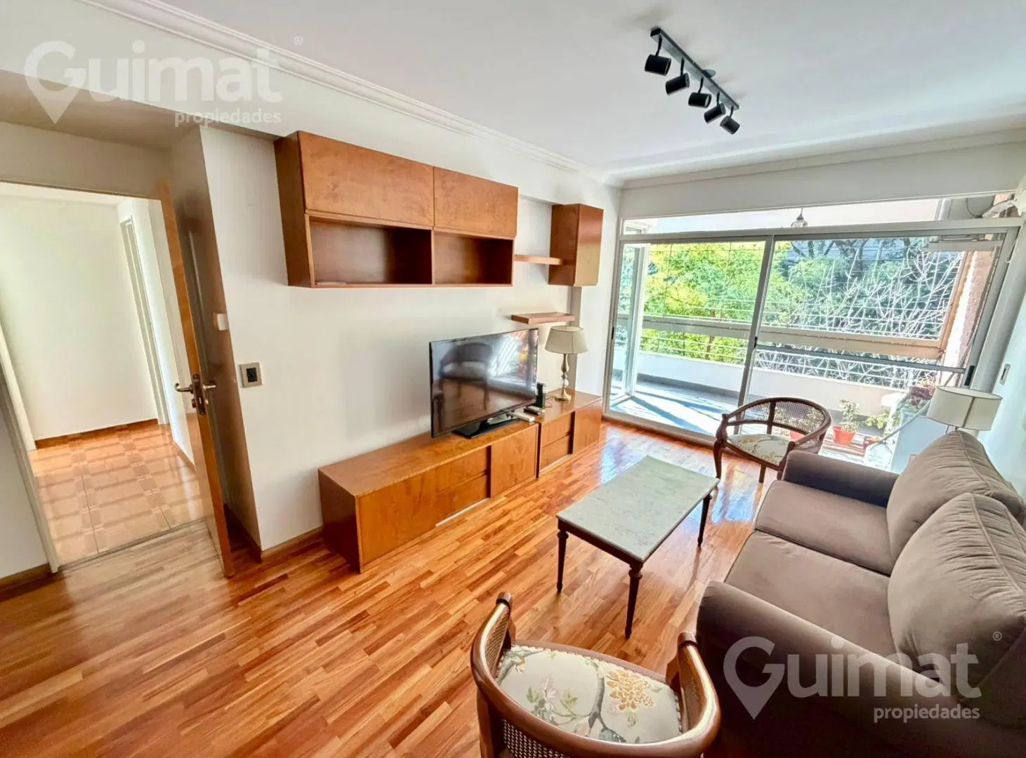 3 Amb en suite + Cochera Con amplio Balcon - J M Moreno y Pedro Goyena 2