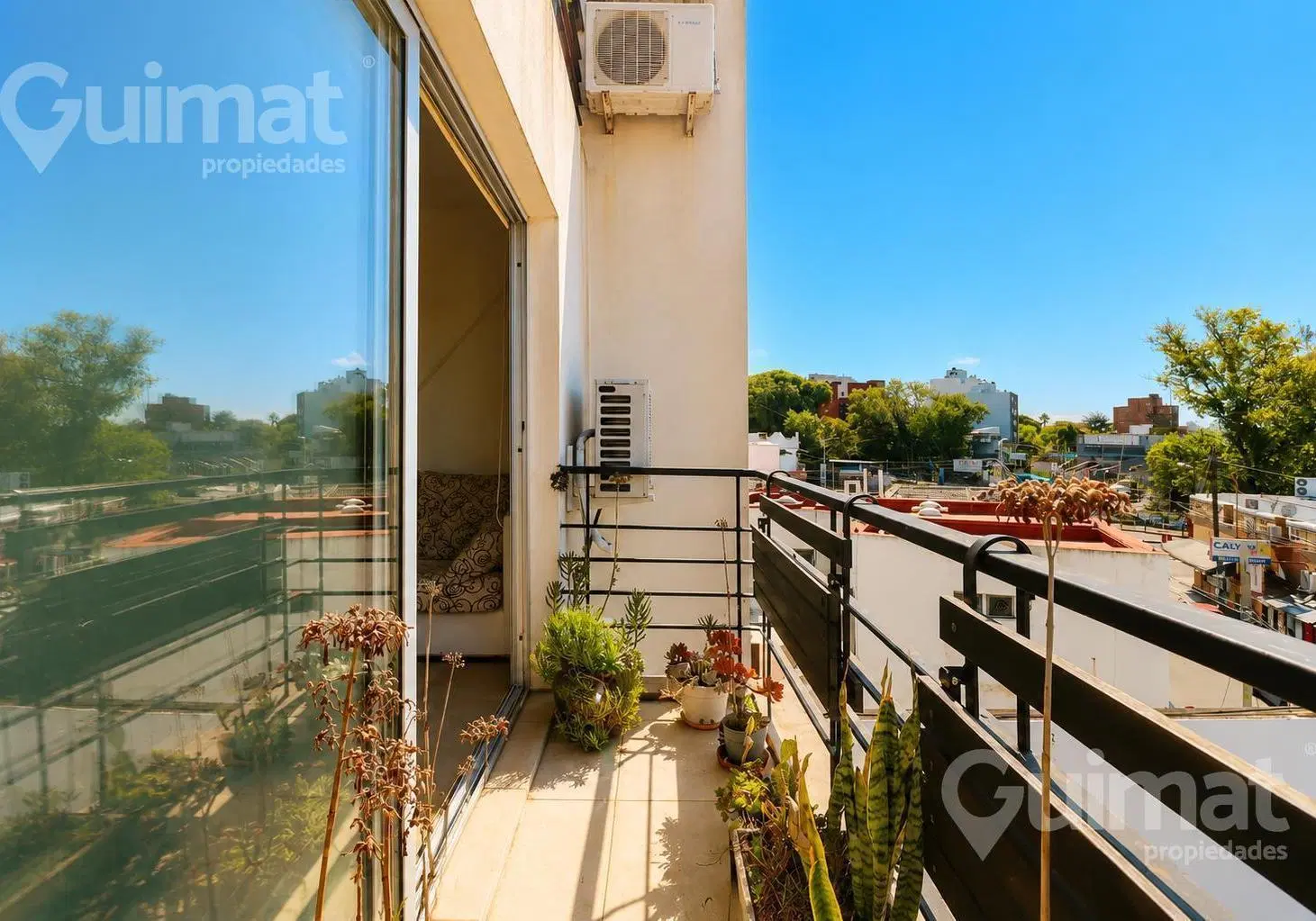 43,09 m2  UNICO SEMIPISO 2 AMBIENTES EN HAEDO APTO CREDITO A MTS ESTACION CON BALCON 2