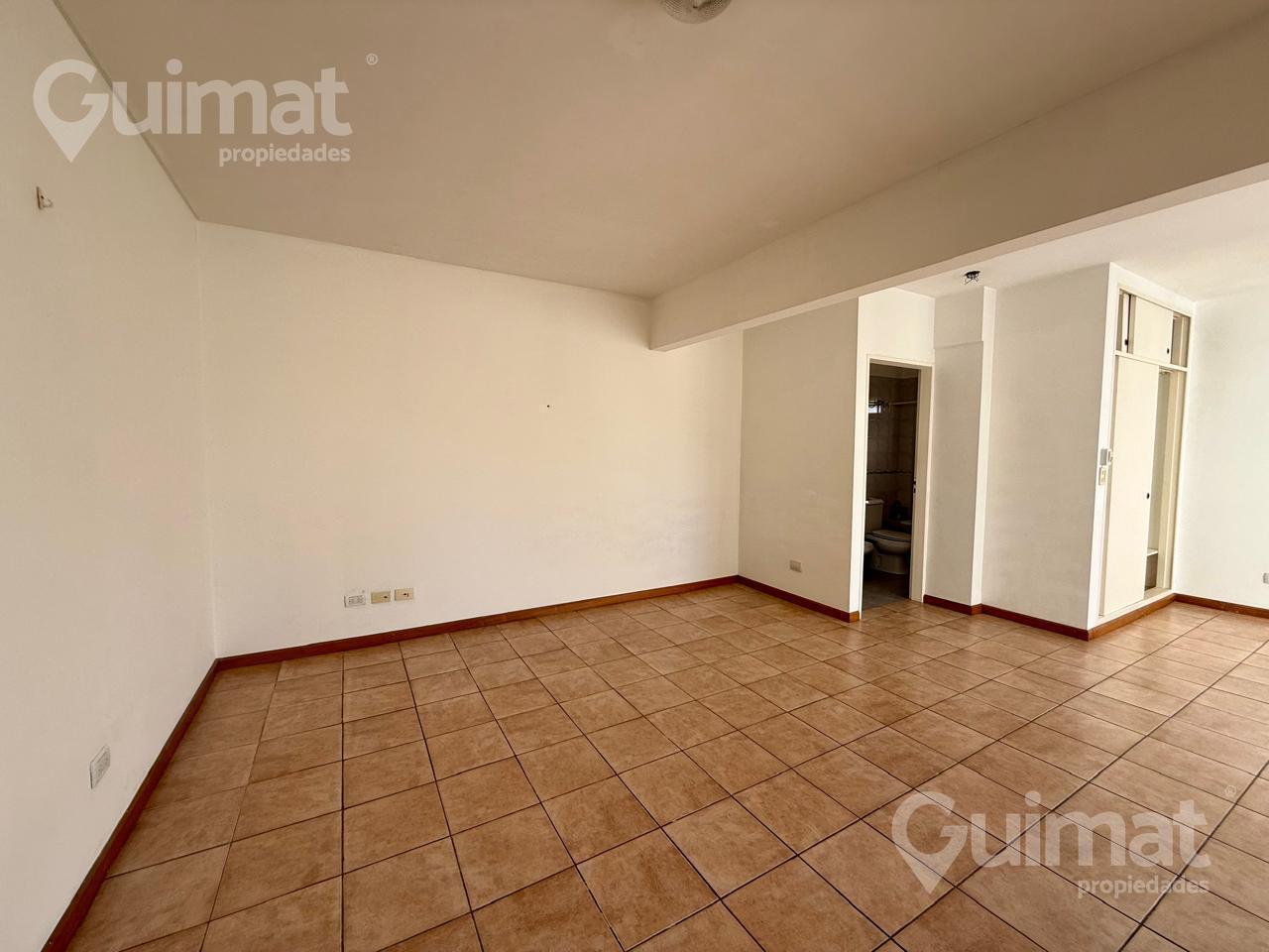 Foto de Monoambiente super luminoso divisible de 40 metros cubiertos - Villa, imagen 2