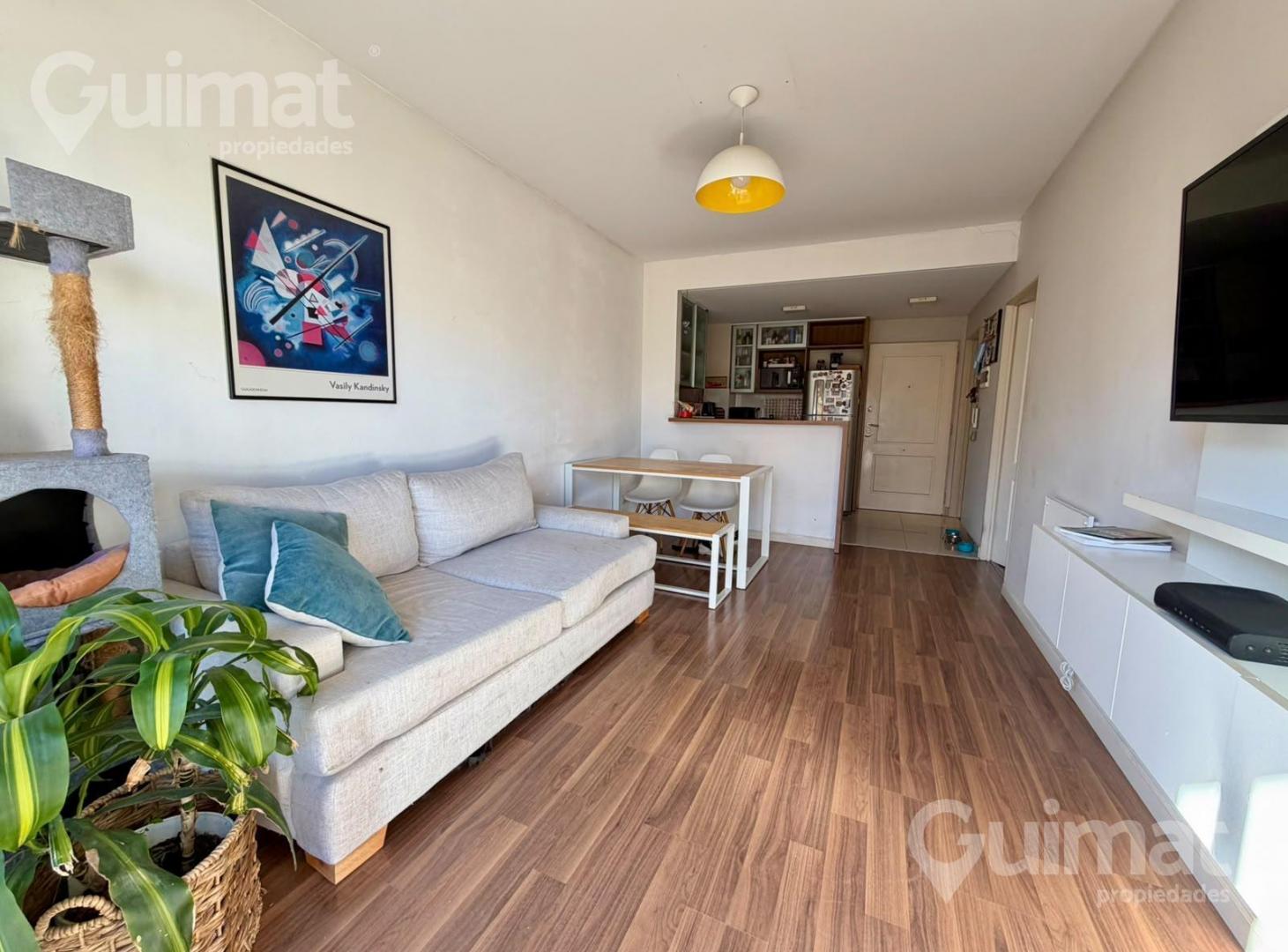 Foto de 2 Amb en suite - Balcon Corrido - Bonifacio 2200 con PILETA, imagen 3