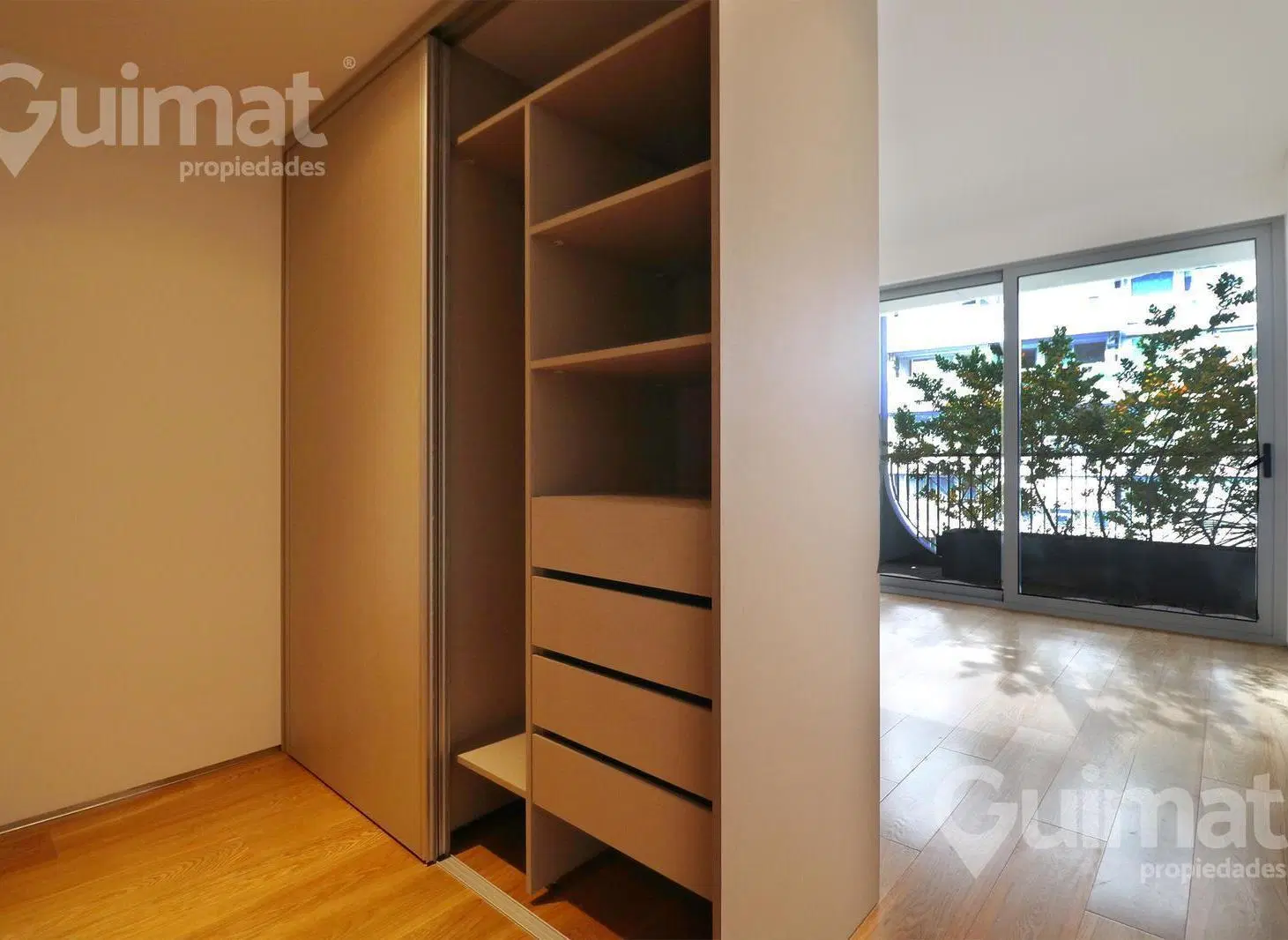 Departamento.170m2.4 ambientes.Calidad Azcuy. Amenities. 3