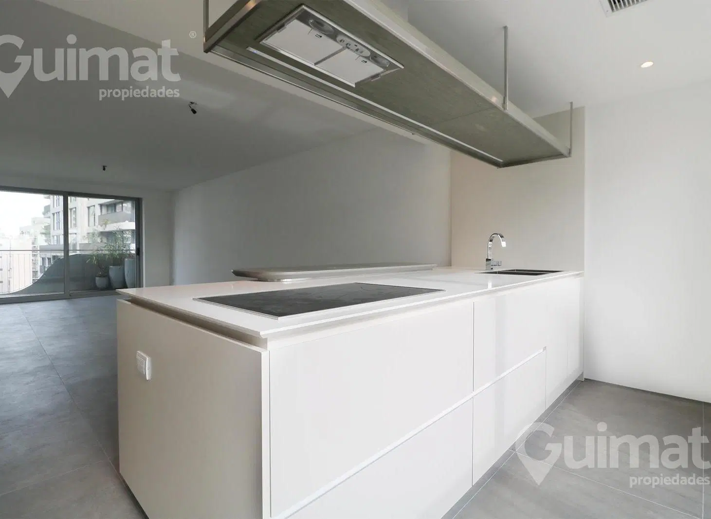 Departamento.170m2.4 ambientes.Calidad Azcuy. Amenities. 2
