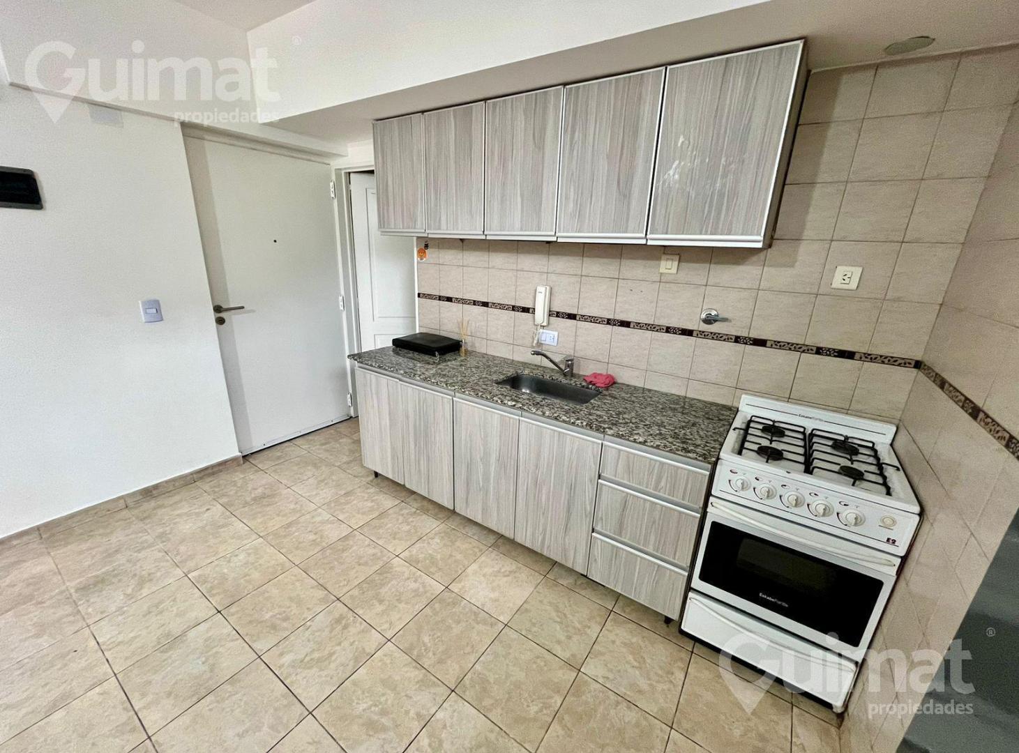 Foto de 2 Amb con Balcon - Adolfo Alsina 3200 - $550.000, imagen 2