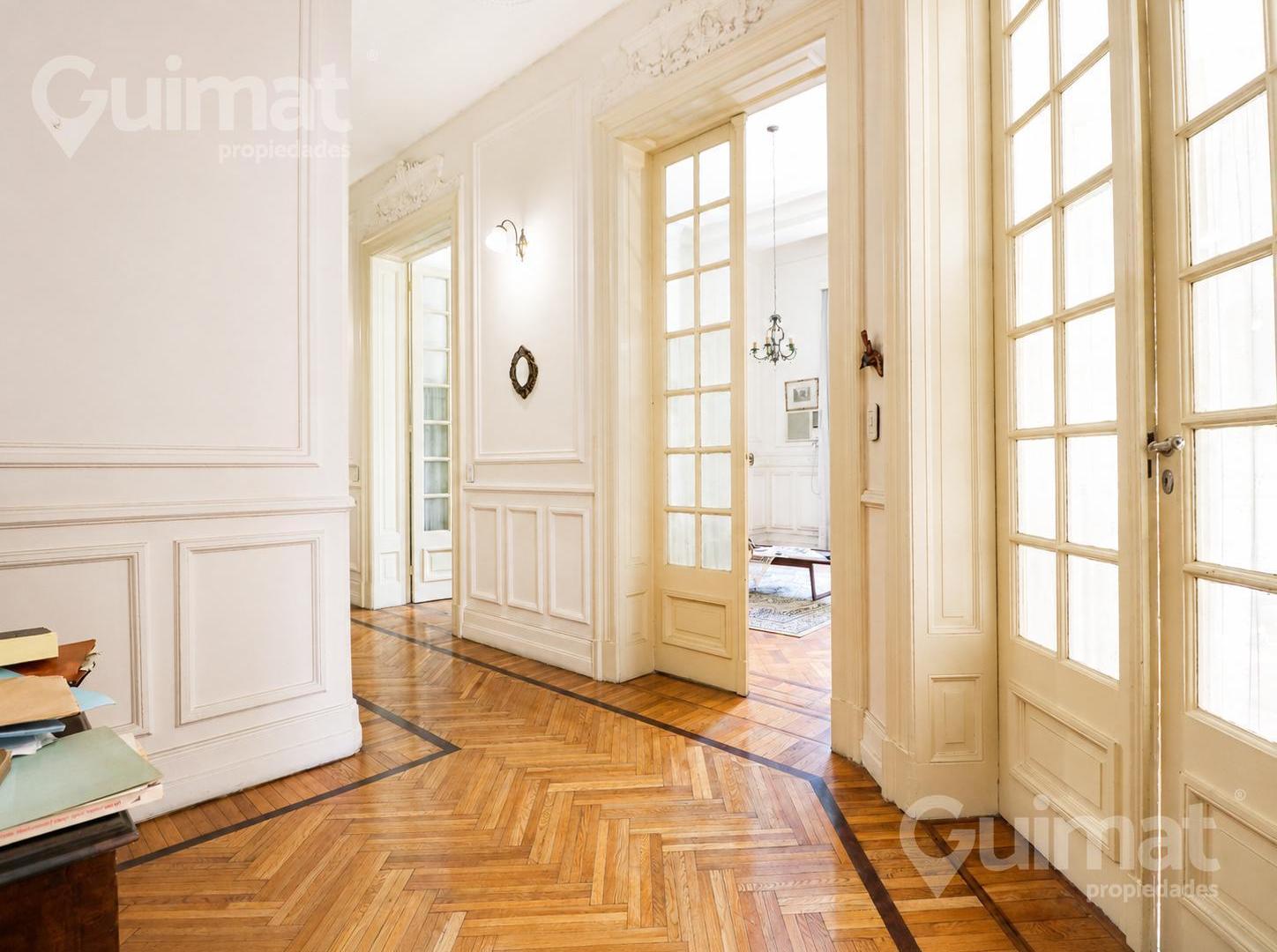 Foto de 179,98 m2 venta depto 4 amb con dependencia estilo frances categoría, imagen 1