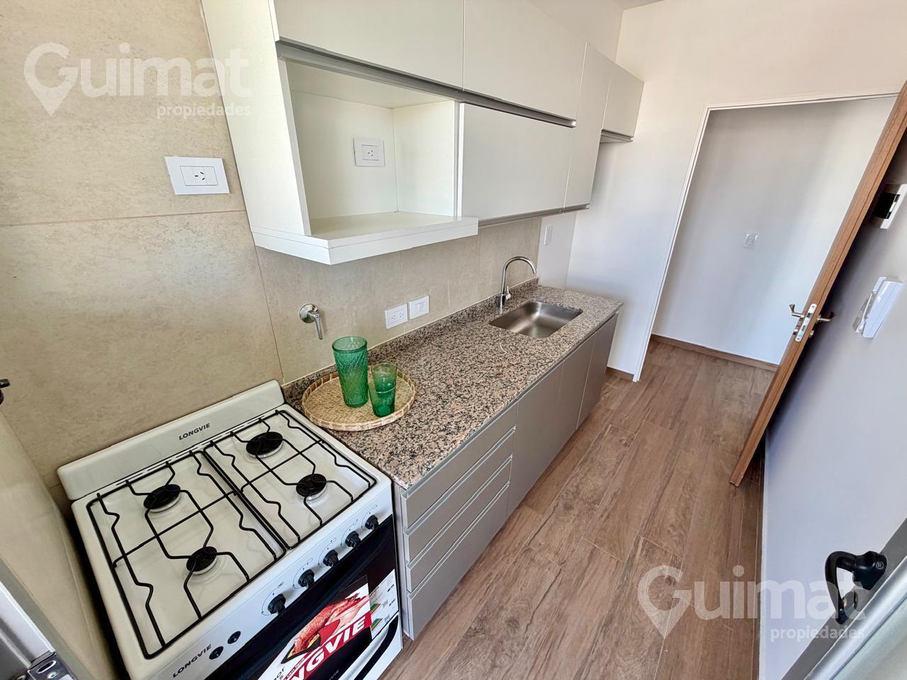 Foto de 58m2 - 2 Amb CON BALCÓN ATERRAZADO CON PARRILLA, SUITE Y TOILETTE - A, imagen 3