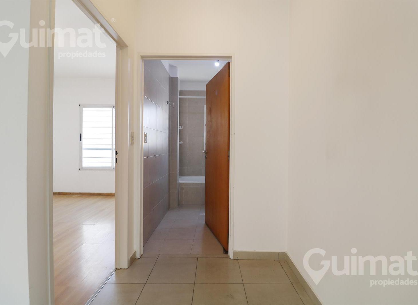 Foto de 60 M2 DEPTO 2 AMB CON PATIO Y COCHERA PRIVADA VILLA LURO APTO CREDITO, imagen 3