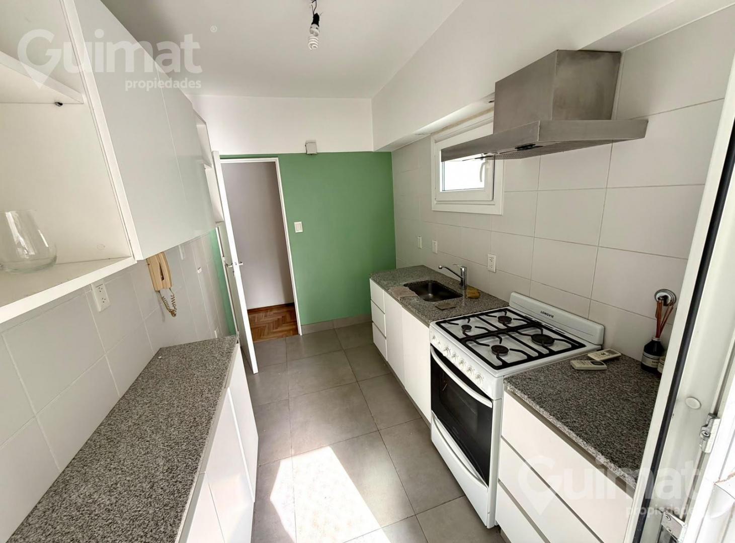 Foto de Depto. 2 ambientes con balcon y lavadero! Excelente ubicacion! Cullen y, imagen 1