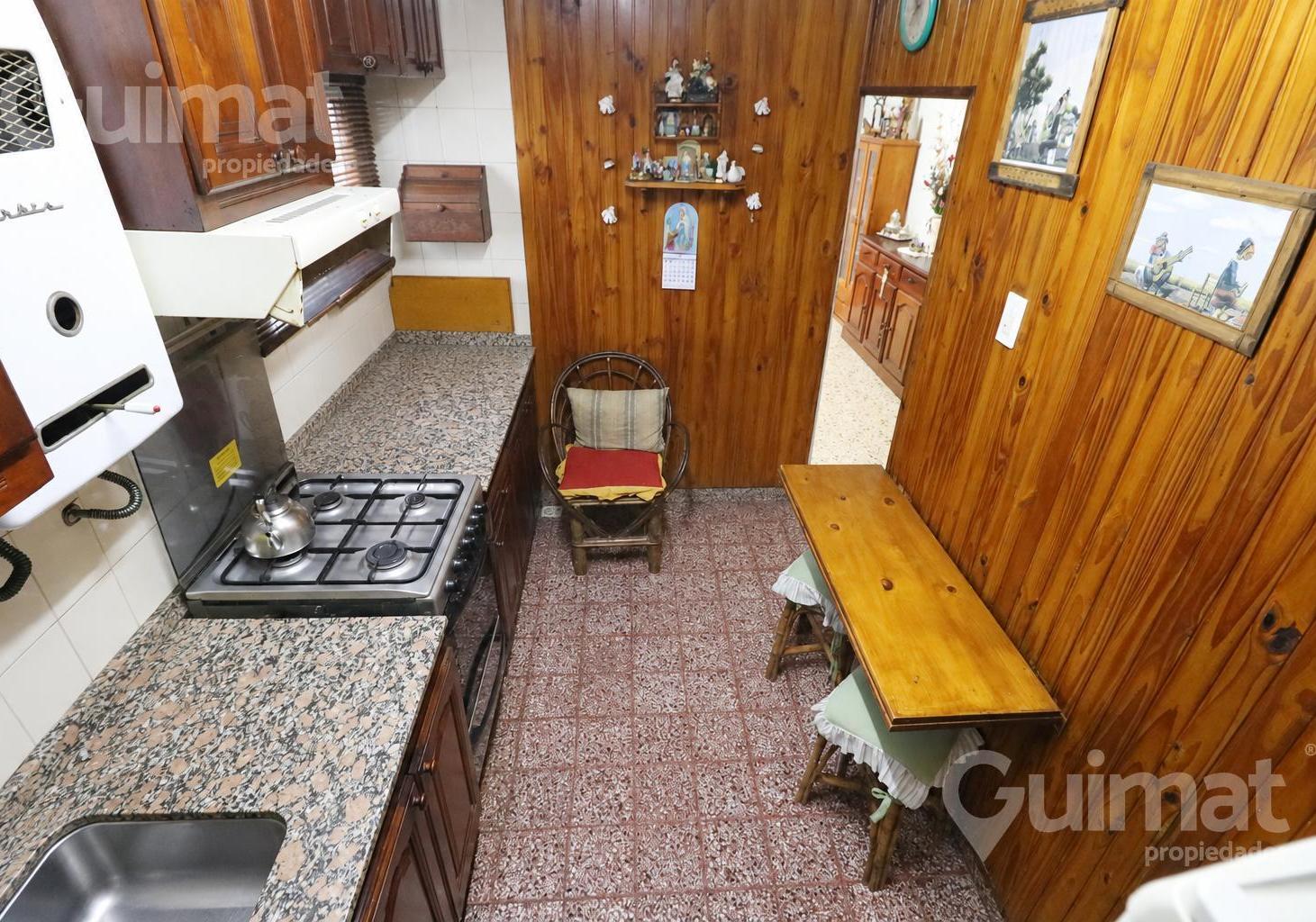 Foto de 74,30 m2 VENTA PH 3 AMBIENTES EN CASEROS, 3 DE FEBRERO, APTO CREDITO, imagen 2