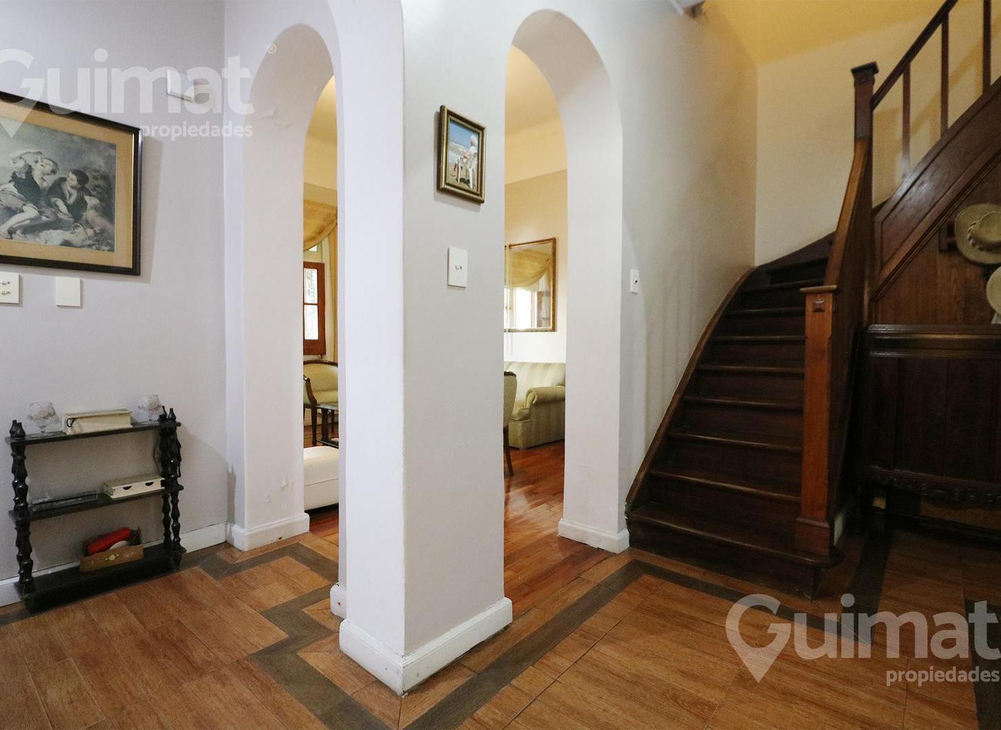 Foto de Venta casa lote propio Belgrano R, imagen 2