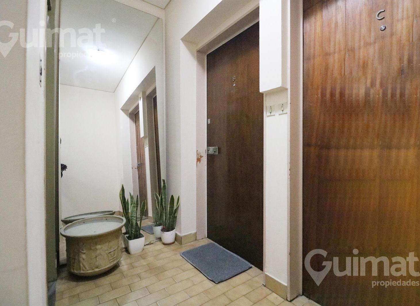 Foto de 75 m2 Departamento en Balvanera con cochera y baulera, imagen 1