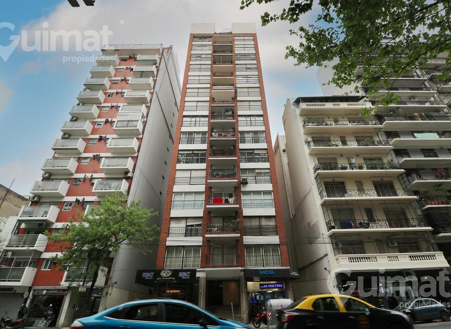 Foto de 75 m2 Departamento en Balvanera con cochera y baulera APTO CREDITO, imagen 1