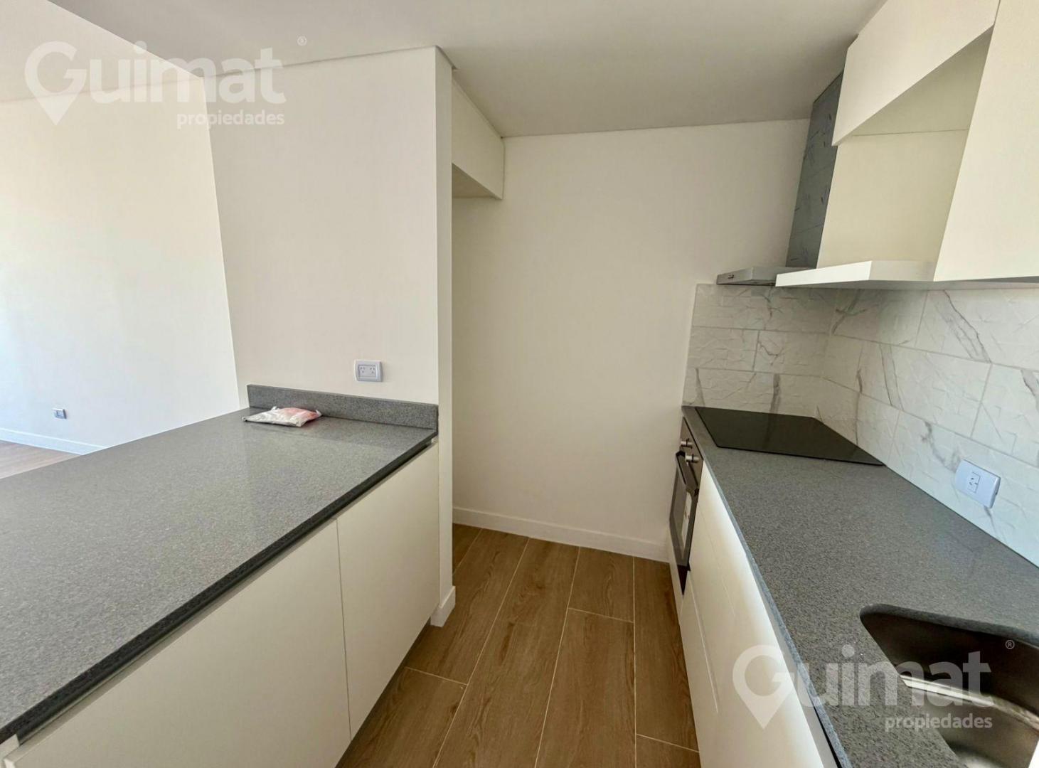 Foto de 1 Amb c/Balcon - Av. Independencia 1500 - Exc. Vista - Full Amenities, imagen 3