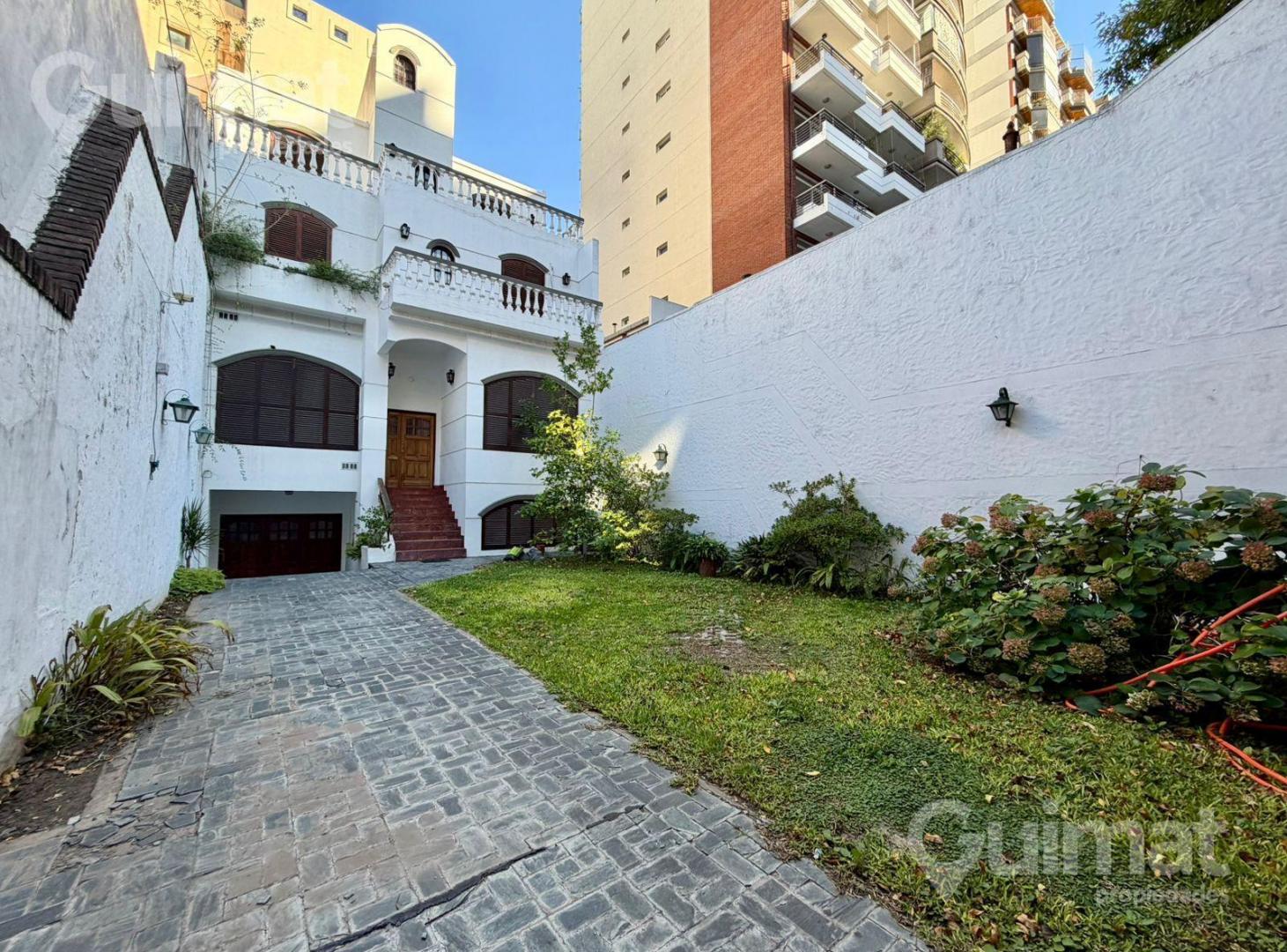 Foto de Casa en alquiler Comercial/Gastronomico - Lote propio - Exc. estado, imagen 1