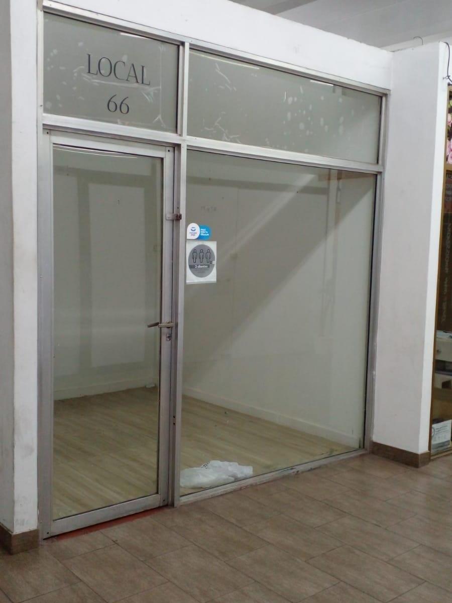 Foto de Se Vende Local En Galeria Sobre Avenida!!!, imagen 5