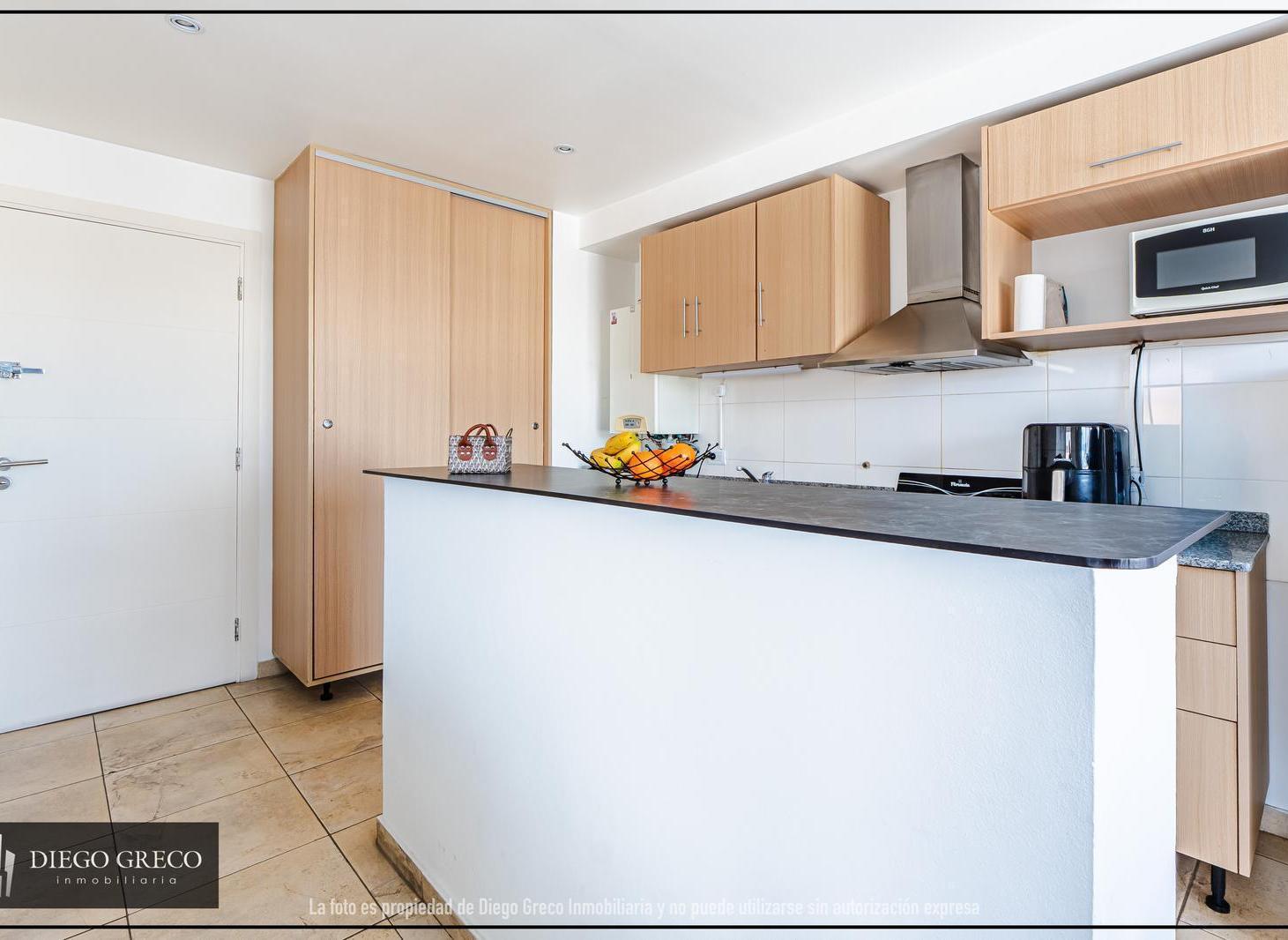 Foto de Departamento moderno con terraza y cochera, imagen 5