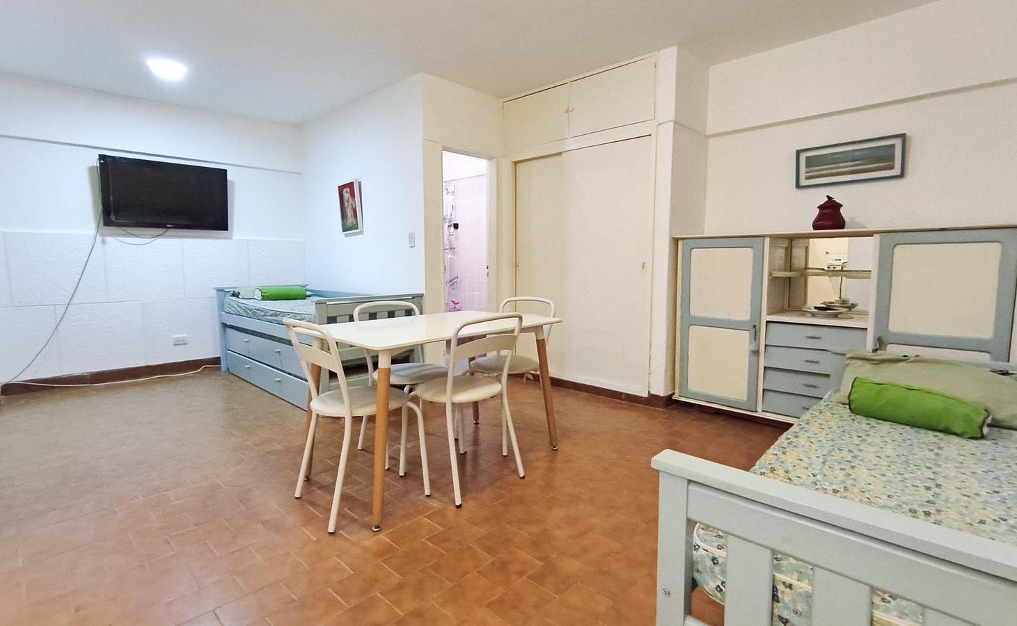 Foto de Alquiler de monoambiete amoblado zona aldrey, imagen 4