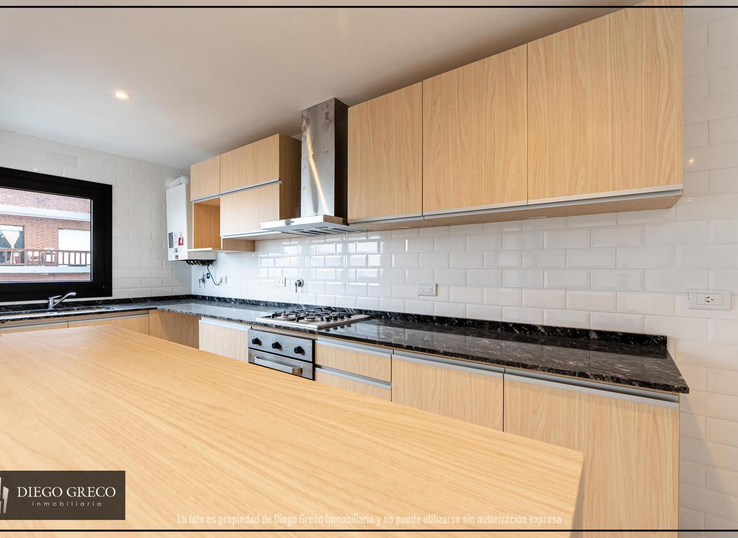 Foto de Semipiso de 4 amb. en dúplex con terraza, parrilla y cochera, imagen 4