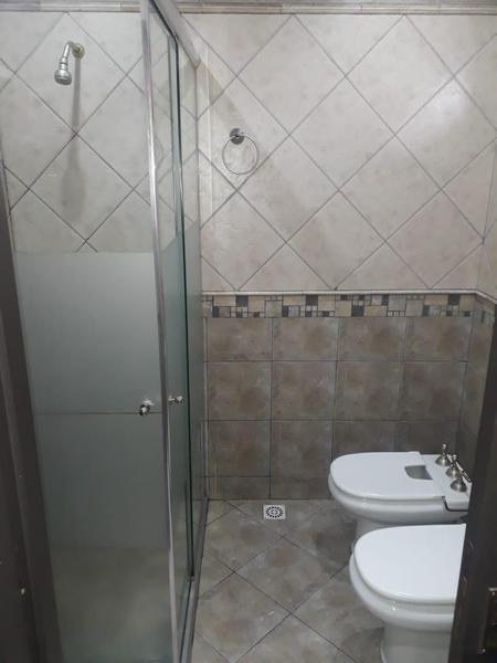 Casa 4 Ambientes en Venta - Quilmes Oeste 2