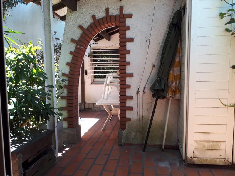 Casa 5 Ambientes con 2 Cocheras - Berazategui Centro 1