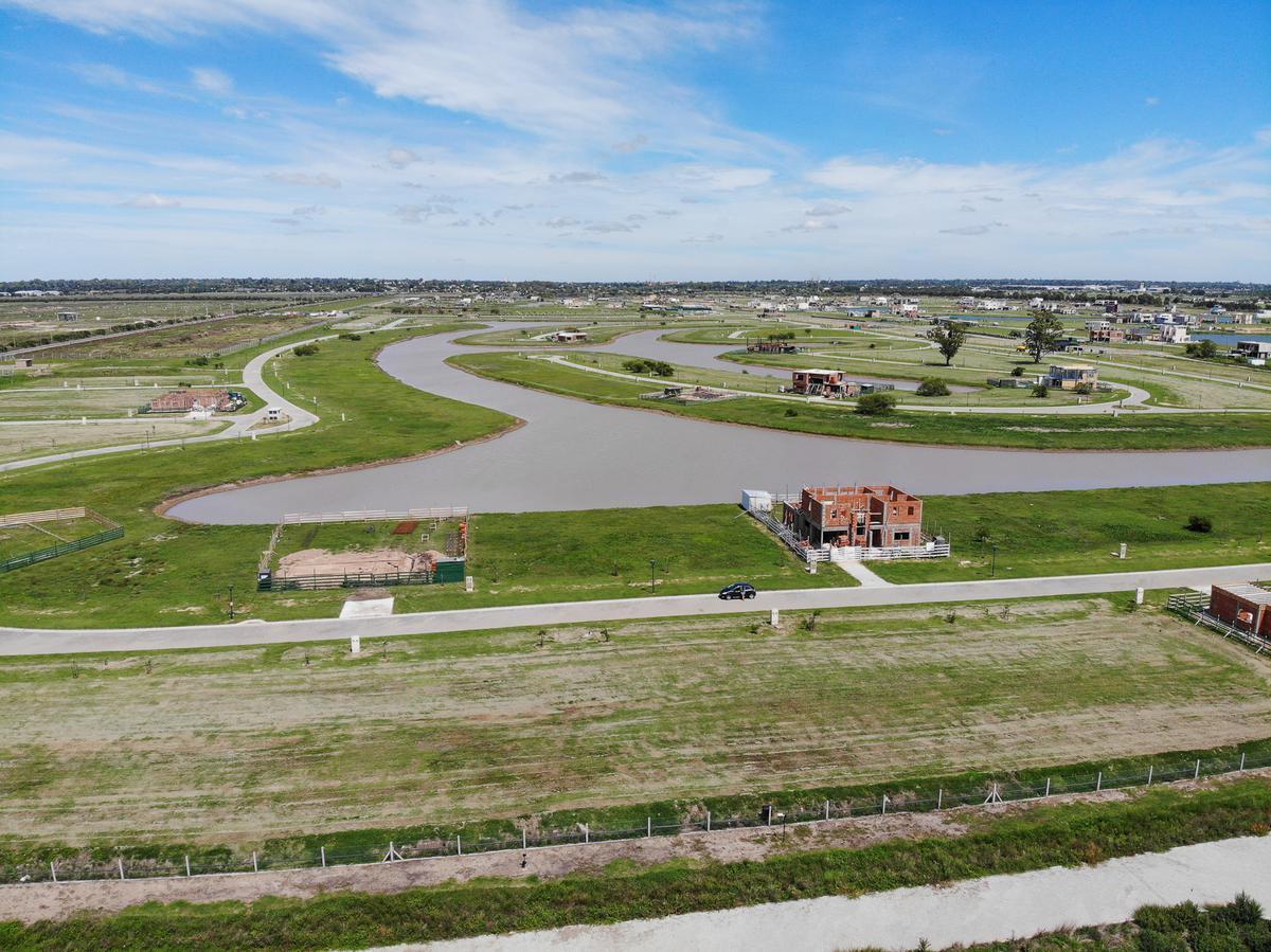 Lote / Terreno El Cano - Pueblos del Plata, Guillermo E Hudson, Berazategui 3