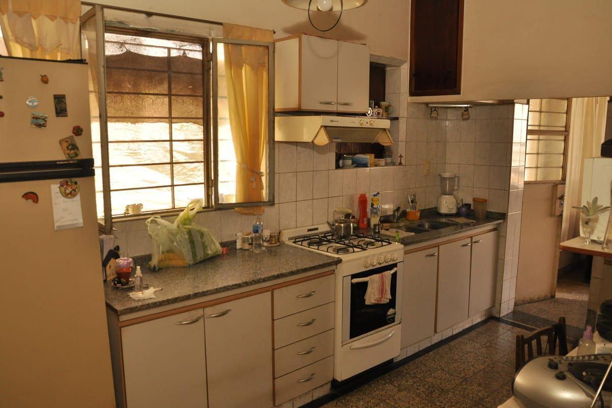 Casa Chacabuco 263 Cento Florencio Varela 3