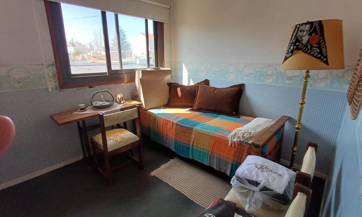 Casa PH Duplex 2 Ambientes con Cochera en Quilmes - Gelly Oben 225