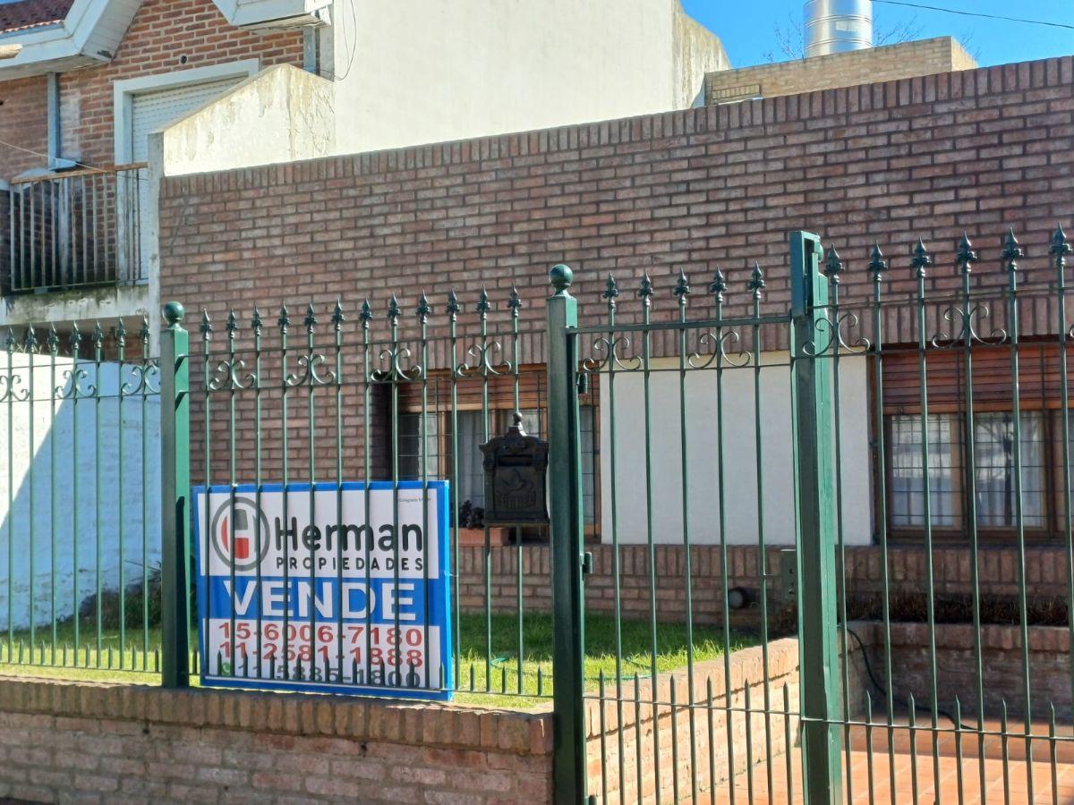 Foto de Casa 4 ambientes Sarratea 1251 Quilmes, imagen 2