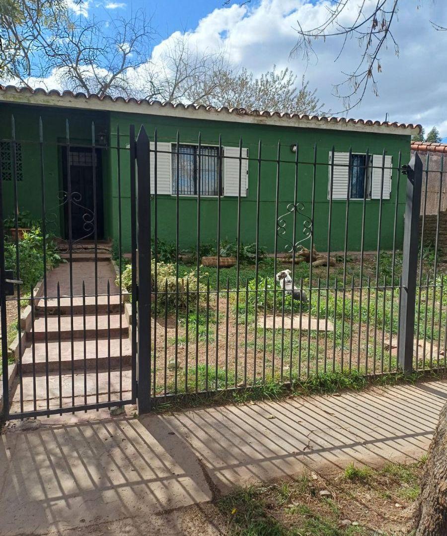 Foto de Casa Venta calle 26 y 117 Berazategui 4 ambientes Barrio del vidrio, imagen 1