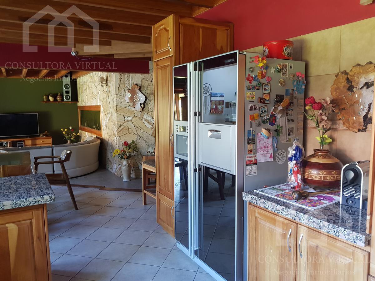 Distinguida Propiedad en Barrio Céntrico 5