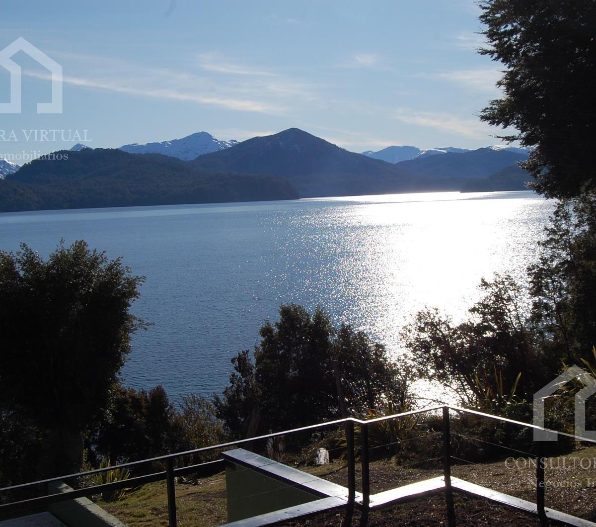 Venta Cabaña con Costa de Lago, Piscina y Marina 5