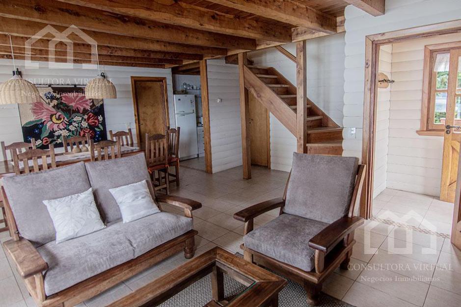 Venta Cabaña con Costa de Lago, Piscina y Marina 1