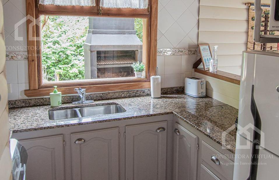Venta Cabaña con Costa de Lago, Piscina y Marina 4