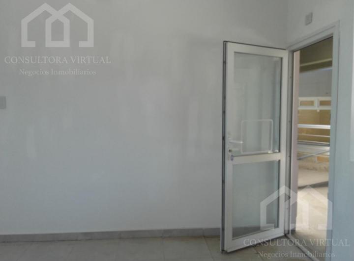 Local Comercial en Paseo de las Torres - LAS GRUTAS 2