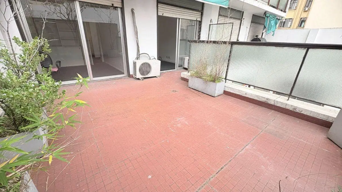 ALQUILER – DEPARTAMENTO 3 AMBIENTES CON BALCÓN TERRAZA – APTO PROFESIONAL 4